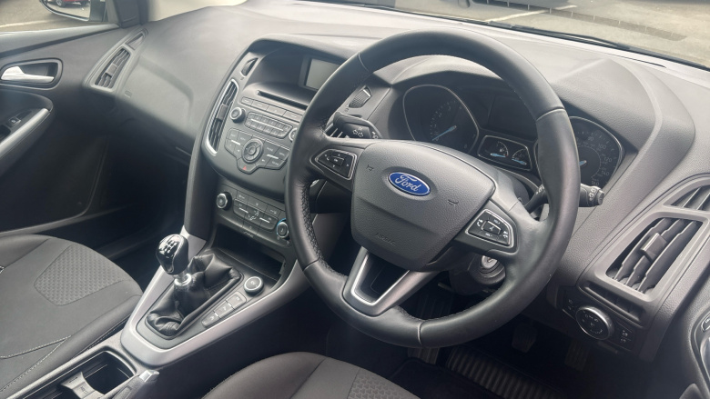 Ford Focus 1.0 EcoBoost 125 Zetec 5dr Petrol Hatchback